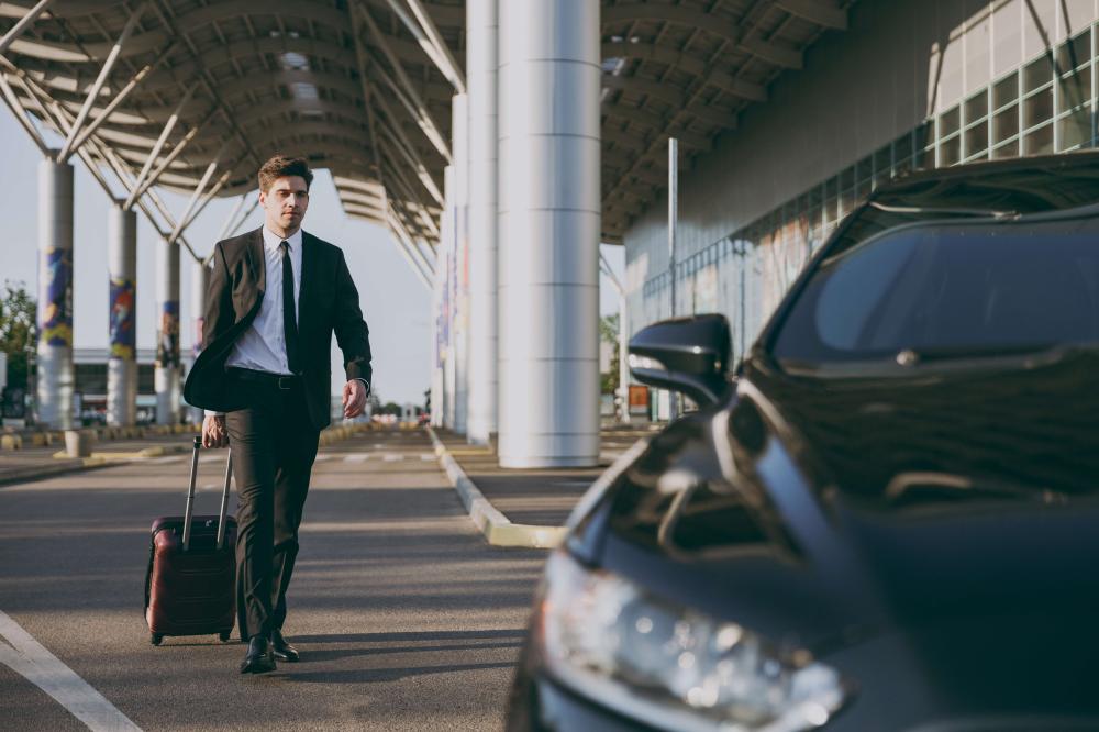 homme-d'affaires-aeroport