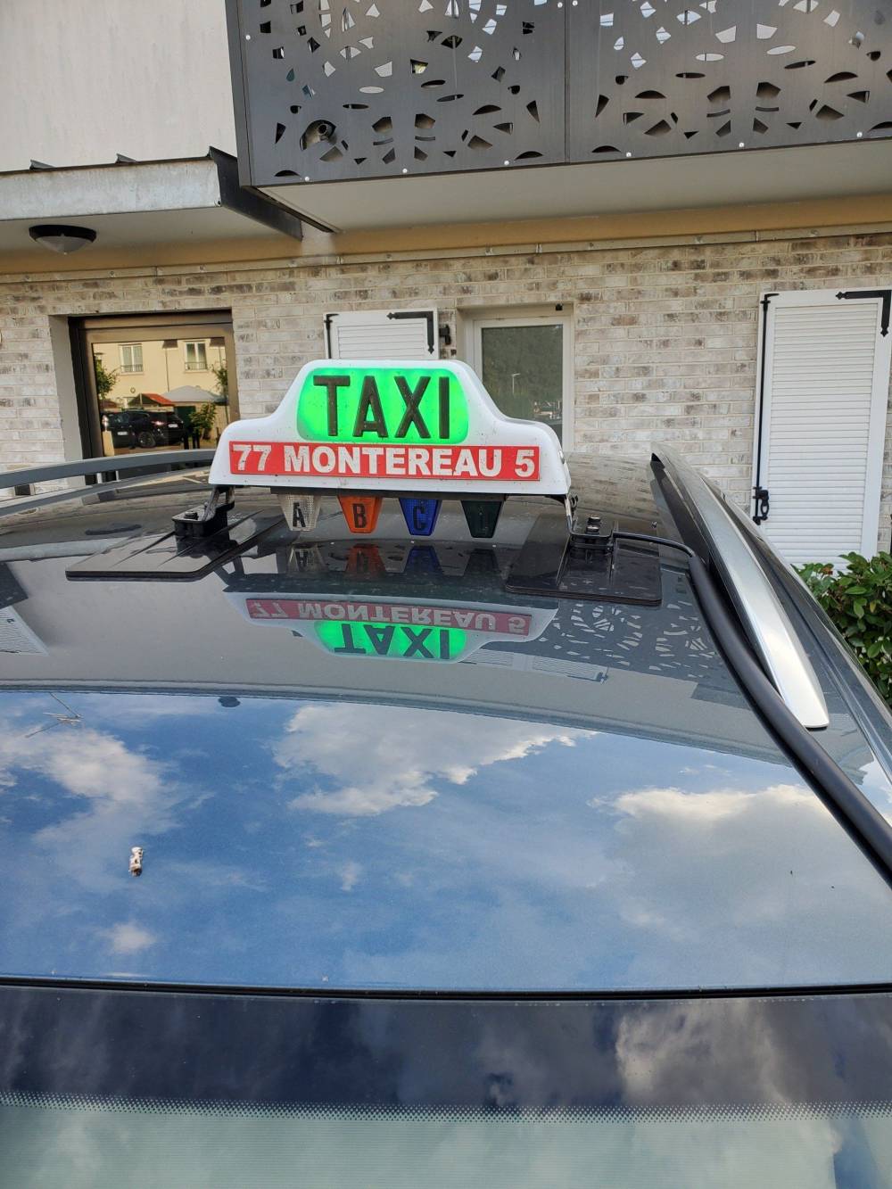 taxi-77